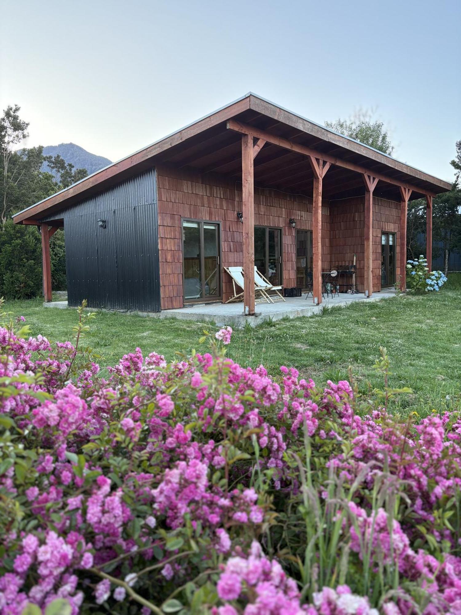 Rio Blanco Villa Hornopiren Exterior photo